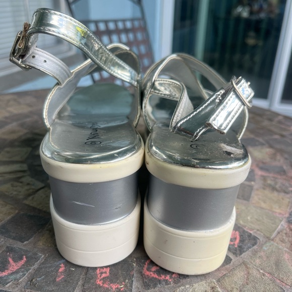 Silver Wedges - Picture 6 of 8